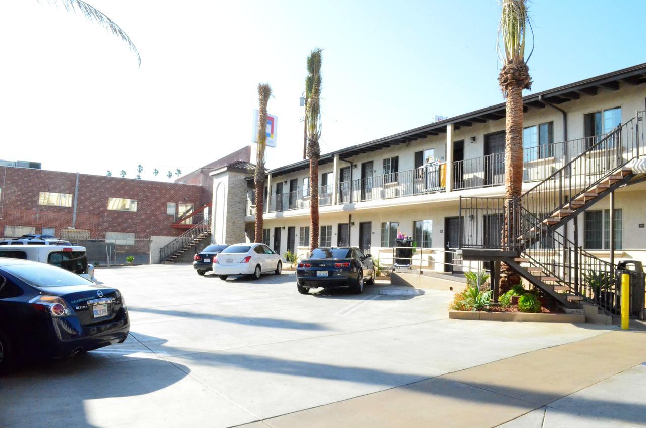 Tuscan Garden Inn ลอสแอนเจลิส ภายนอก รูปภาพ