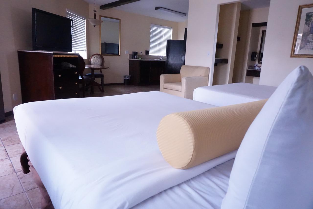 Tuscan Garden Inn ลอสแอนเจลิส ภายนอก รูปภาพ